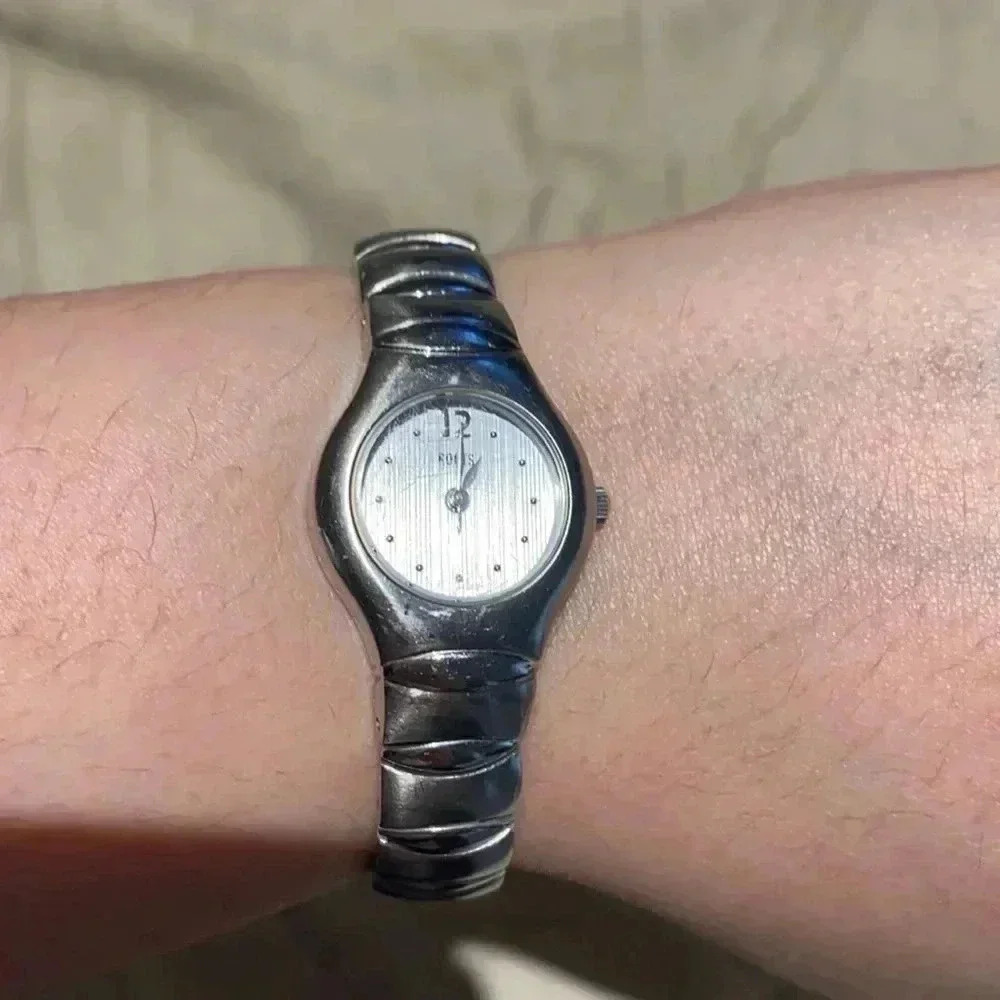 Roots ‎ watch